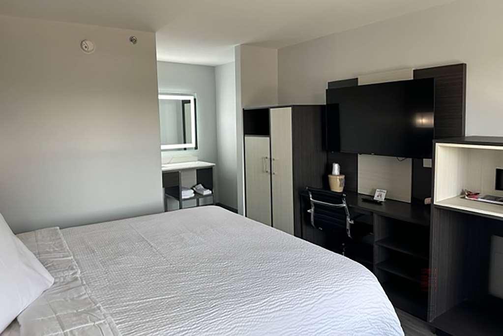 Super 8 By Wyndham Baltimore Northwest Phòng bức ảnh