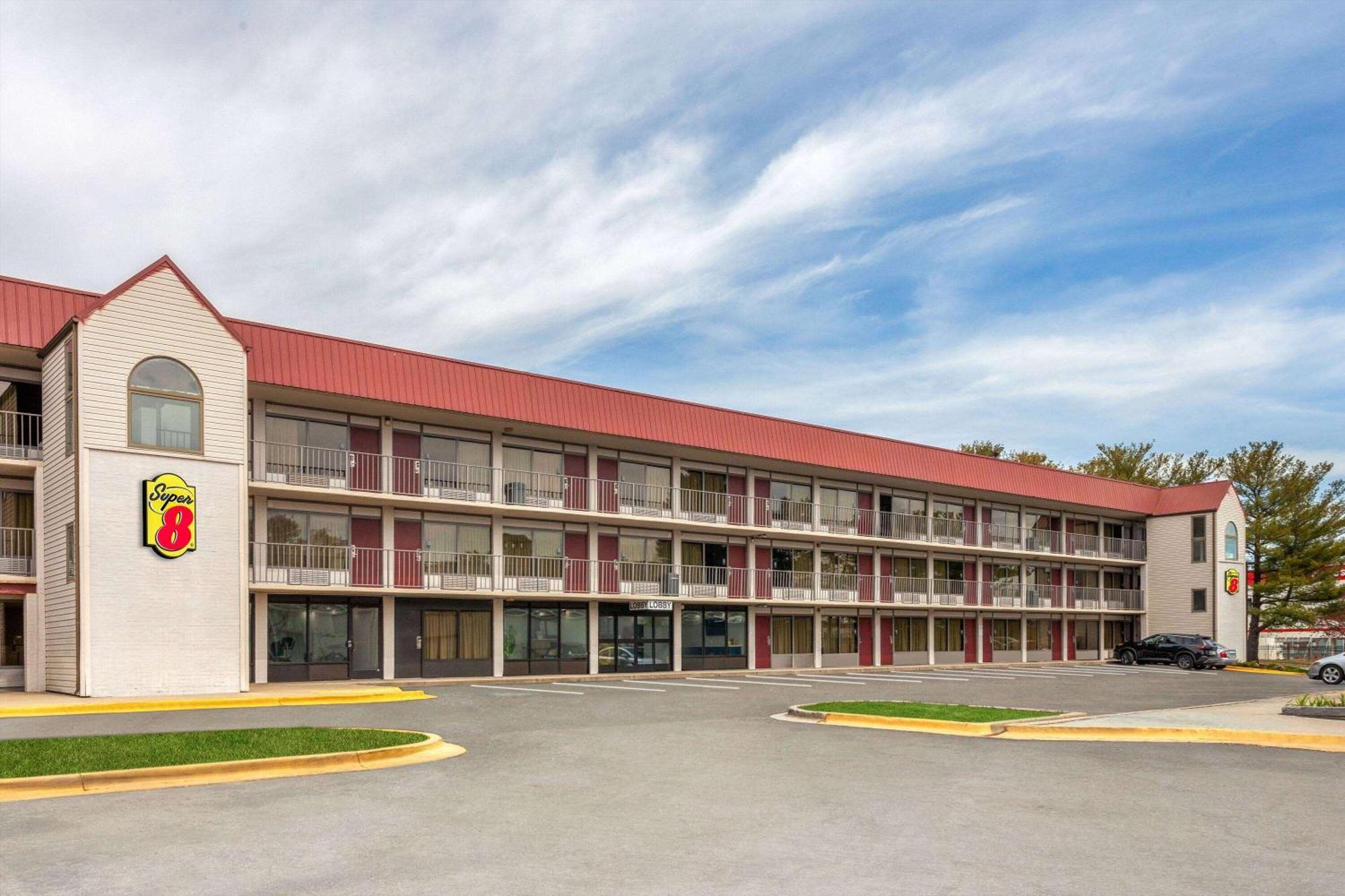 Super 8 By Wyndham Baltimore Northwest Ngoại thất bức ảnh